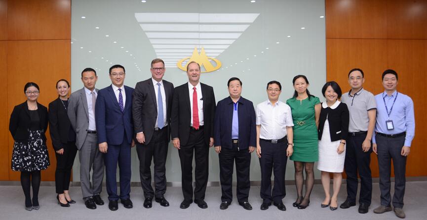新华联集团总裁傅军会见汇丰银行董事总经理patrickburke一行