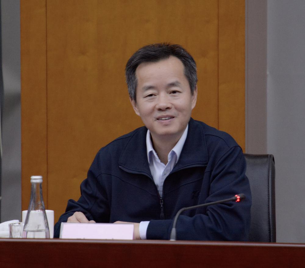 深圳市盐田区委书记陈清一行到新华联集团考察